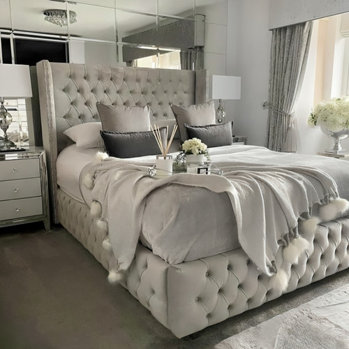 Luxury winged bed - winged, plush